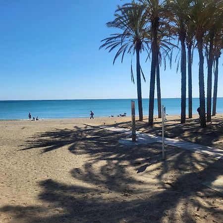 Centro Y Mar En Un Mismo Lugar Torremolinos Exterior foto