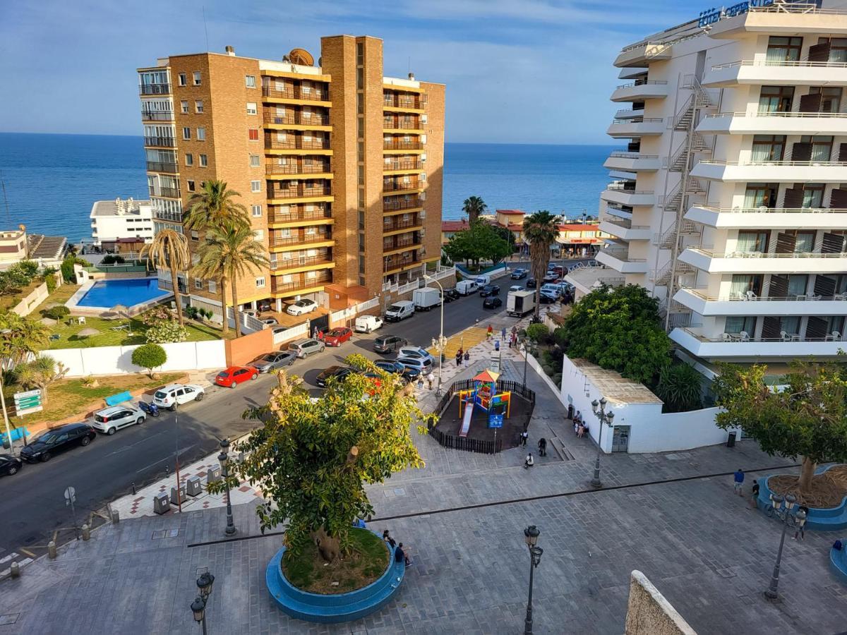 Centro Y Mar En Un Mismo Lugar Torremolinos Exterior foto